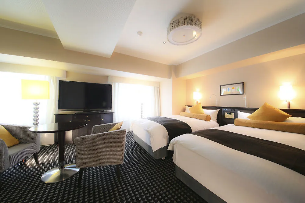 Apa Hotel & Resort Tokyo Bay Shiomi 3*,